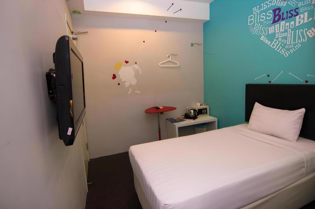 Hotel Zamburger Bliss Джохор-Бару Экстерьер фото